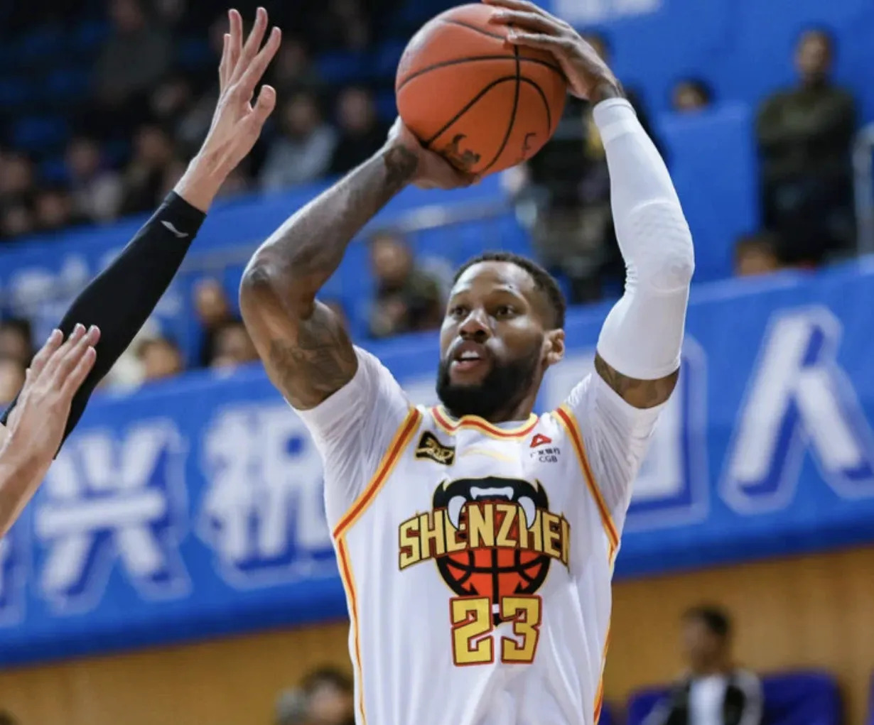 九游官方正版手游穆古鲁扎连续十二场比赛得分超过持续失利,法国队不断突破!