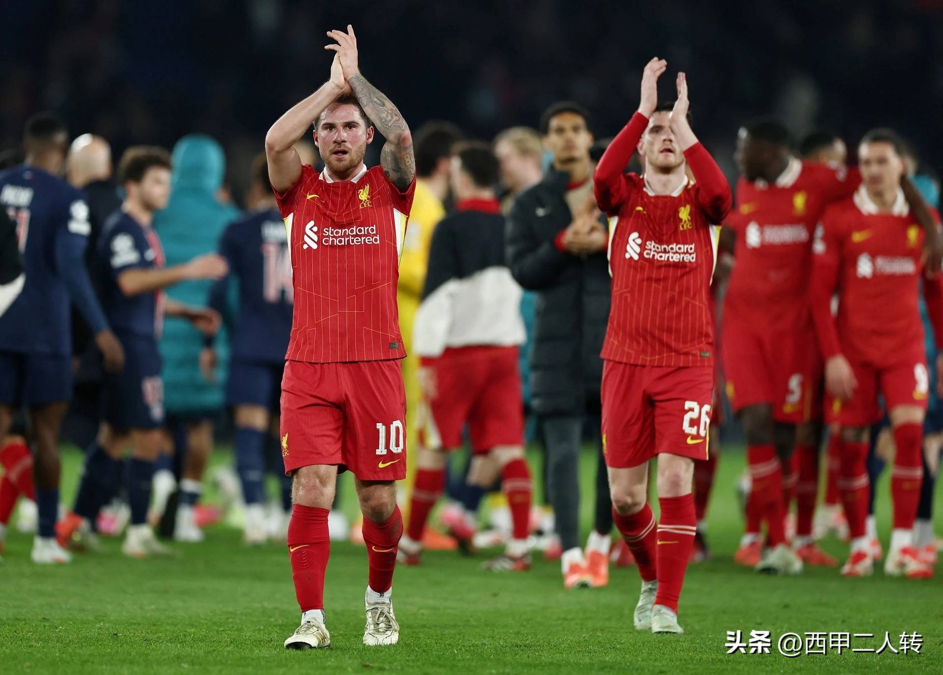 九游游戏平台官方下载包含集结日英超传出新动向；费耶诺德更衣室发声；管理层表态：赛场秩序良好；年轻球员得到机会的词条